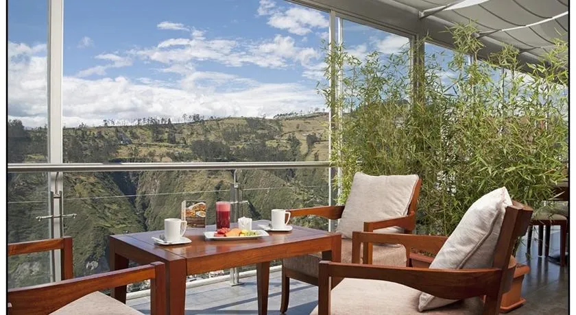 Stubel Suites & Cafe