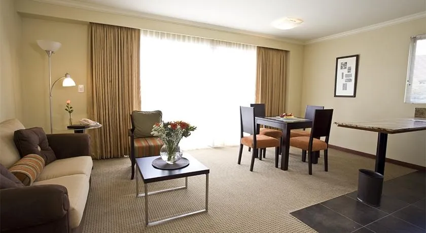 Stubel Suites & Cafe