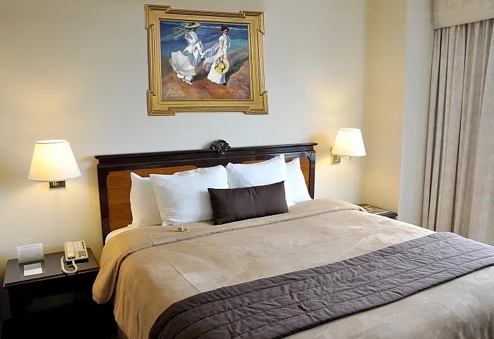 Best Western Premier CPlaza Hotel