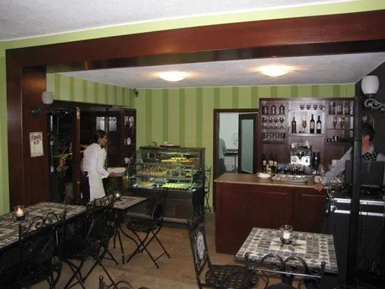 Mucho Gusto Bistro