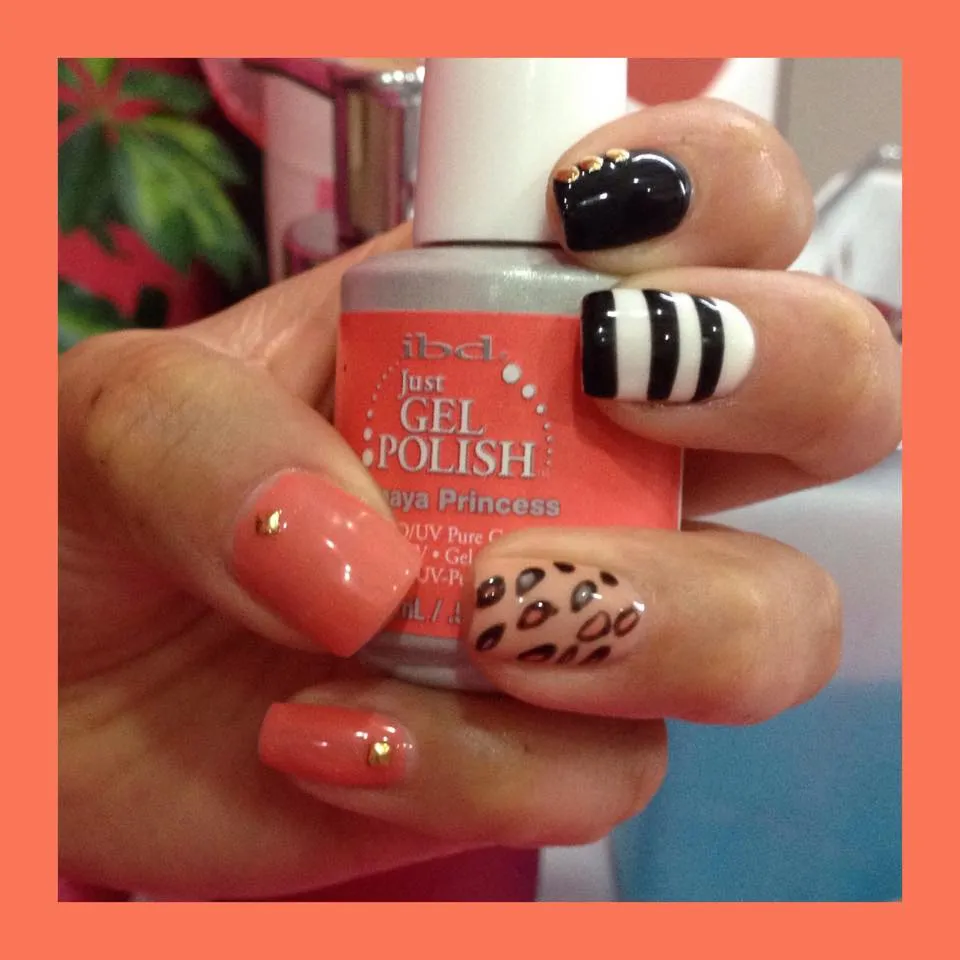 Nail Spa & Coffee Shop