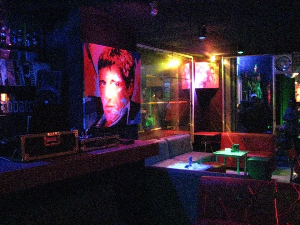 Retro Bar