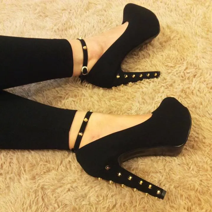 Stiletto Chic Zapatos