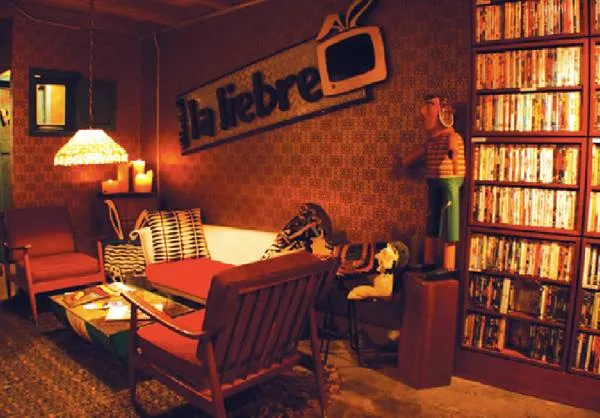 La Liebre Video Café