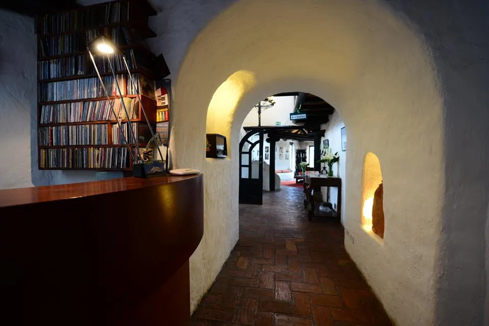 Hotel Sierra Alisos