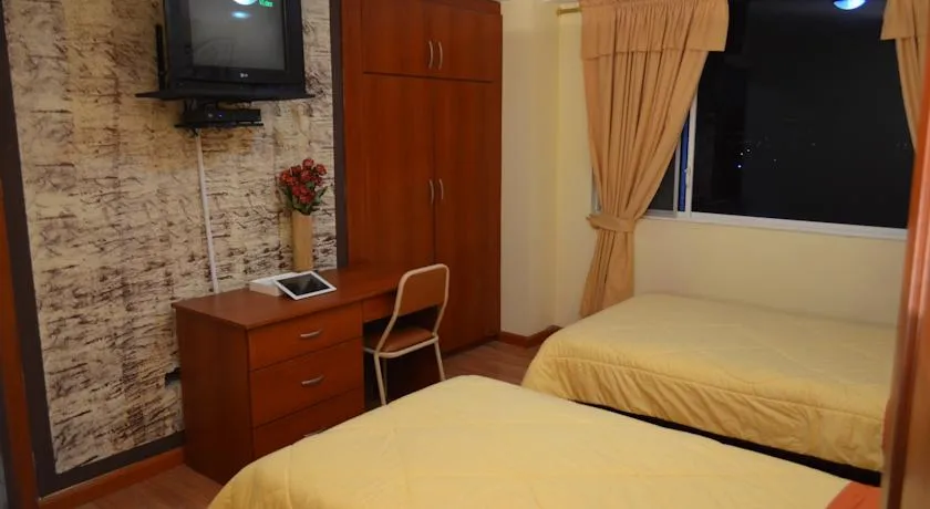Hotel Versailles